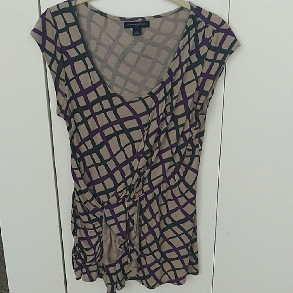 ❤️ 3 for $12 ❤️ Banana Republic cap sleeved shirt